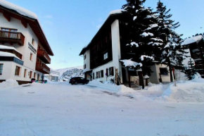 Skilounge Zürs direkt beim Skilift